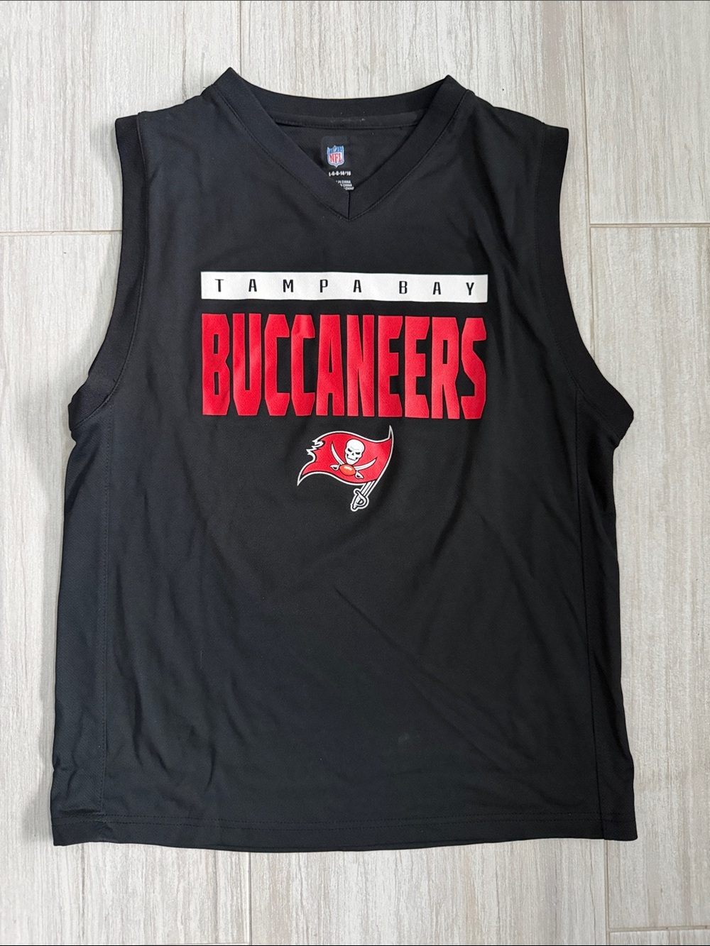 NFL Tampa Bay Buccaneers Brady 12 Sleeveless Jersey Tank Boys 14/16 black red